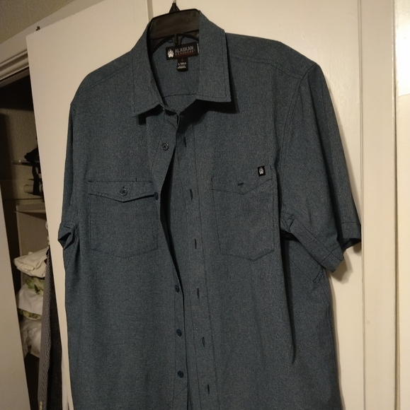 Shirt - Picture 2 of 5